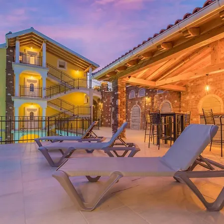 Palace Paulina Residence Novi Vinodolski Exterior photo