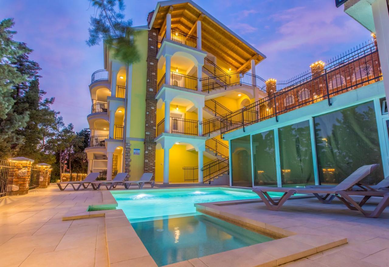 Palace Paulina Apartmán Novi Vinodolski